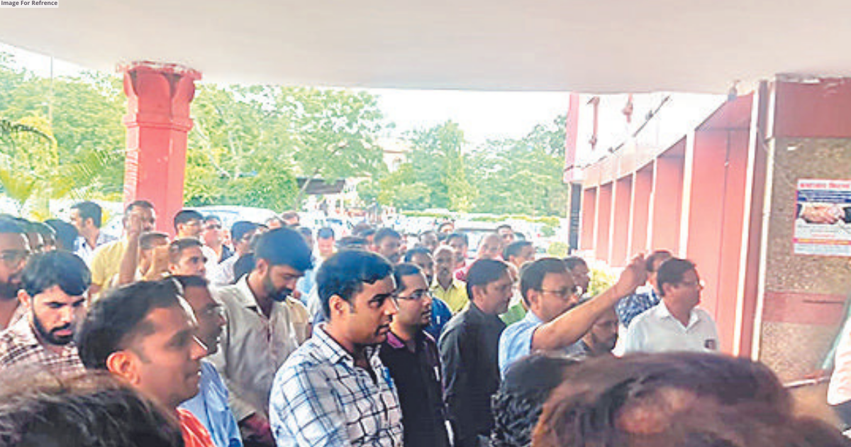 I-T employees demand action on 7-point issues